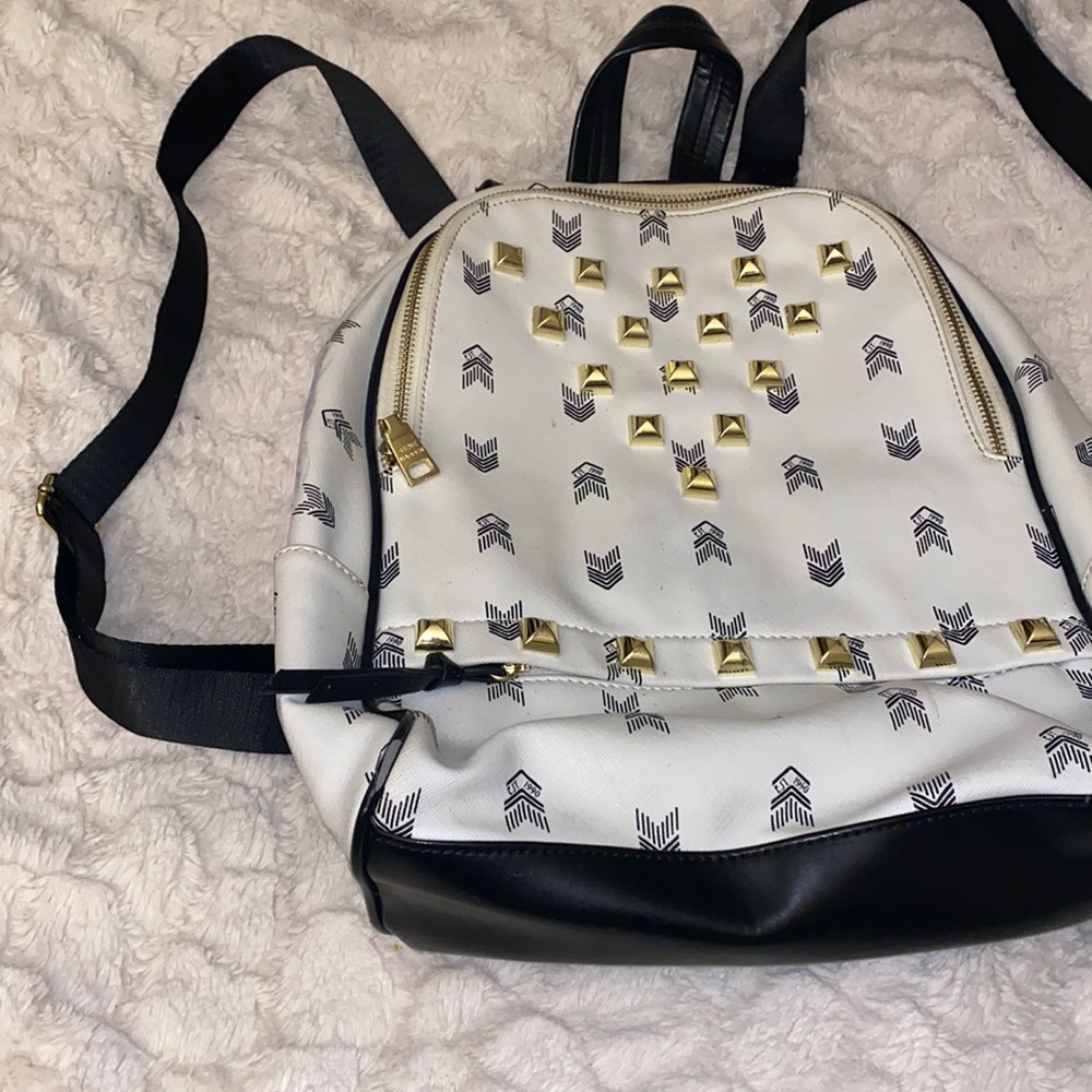 Steve Madden backpack - Picture 3 of 8